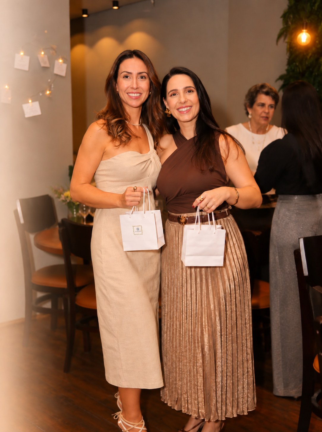 Renata Barra e Daniela Barra juntas